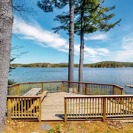 King Birch Lake Homes Alton Room photo
